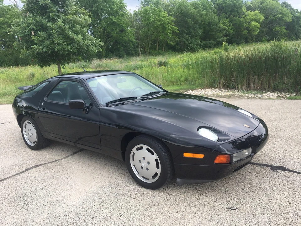 1989 Porsche 928 S4 - Image 11 of 31