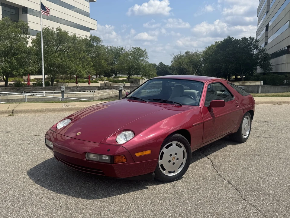 1989 Porsche 928 S4 - Image 6 of 31