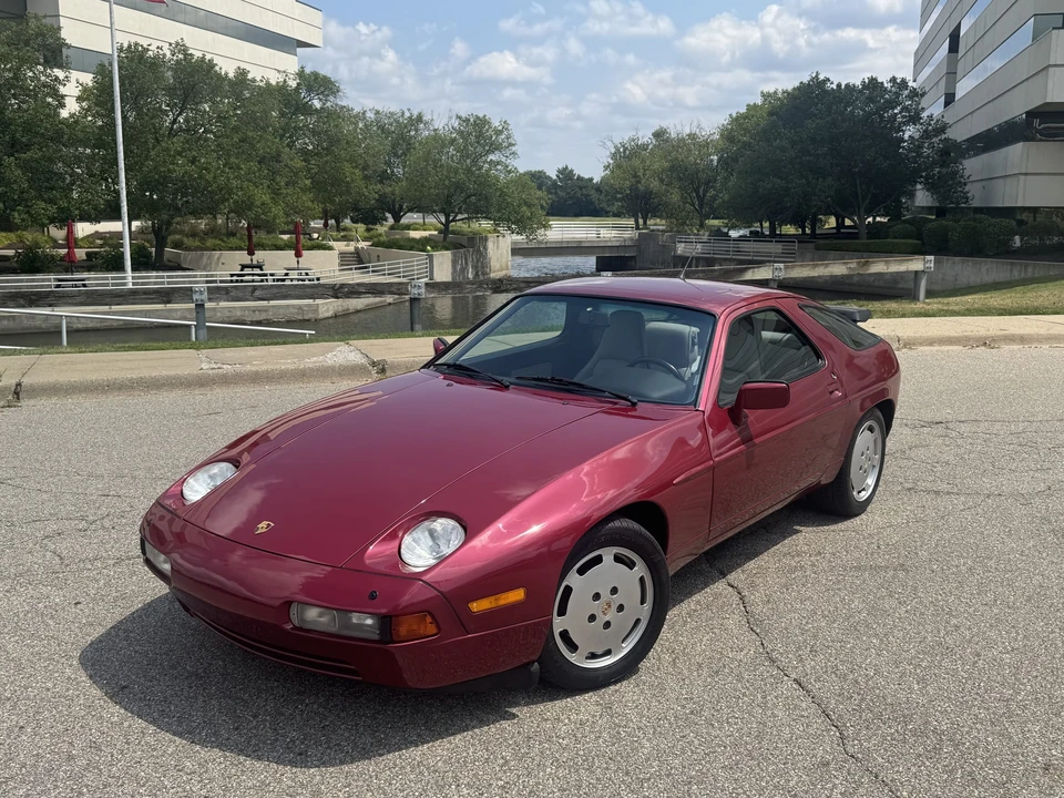 1989 Porsche 928 S4 - Image 7 of 31