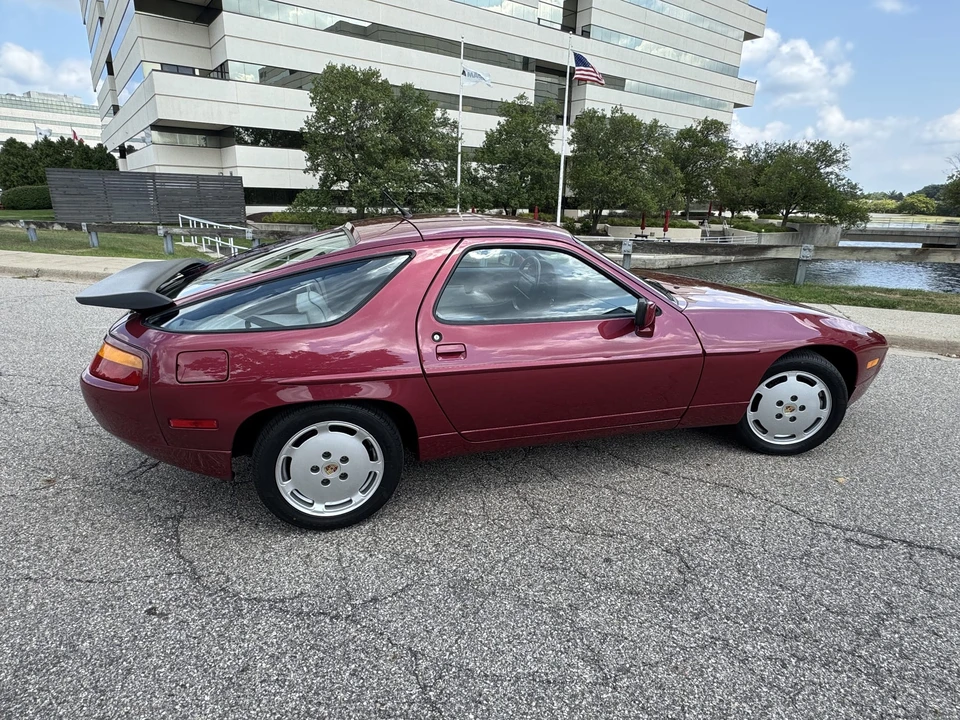 1989 Porsche 928 S4 - Image 21 of 31