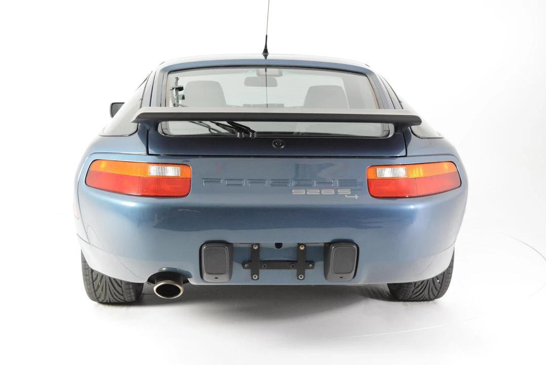 1989 Porsche 928 S4 - Image 11 of 31