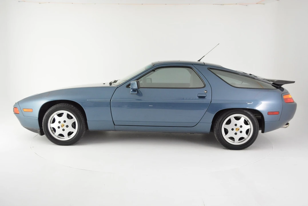 1989 Porsche 928 S4 - Image 7 of 31