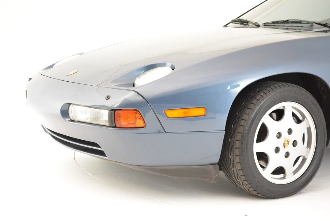 1989 Porsche 928 S4 - Image 12 of 31
