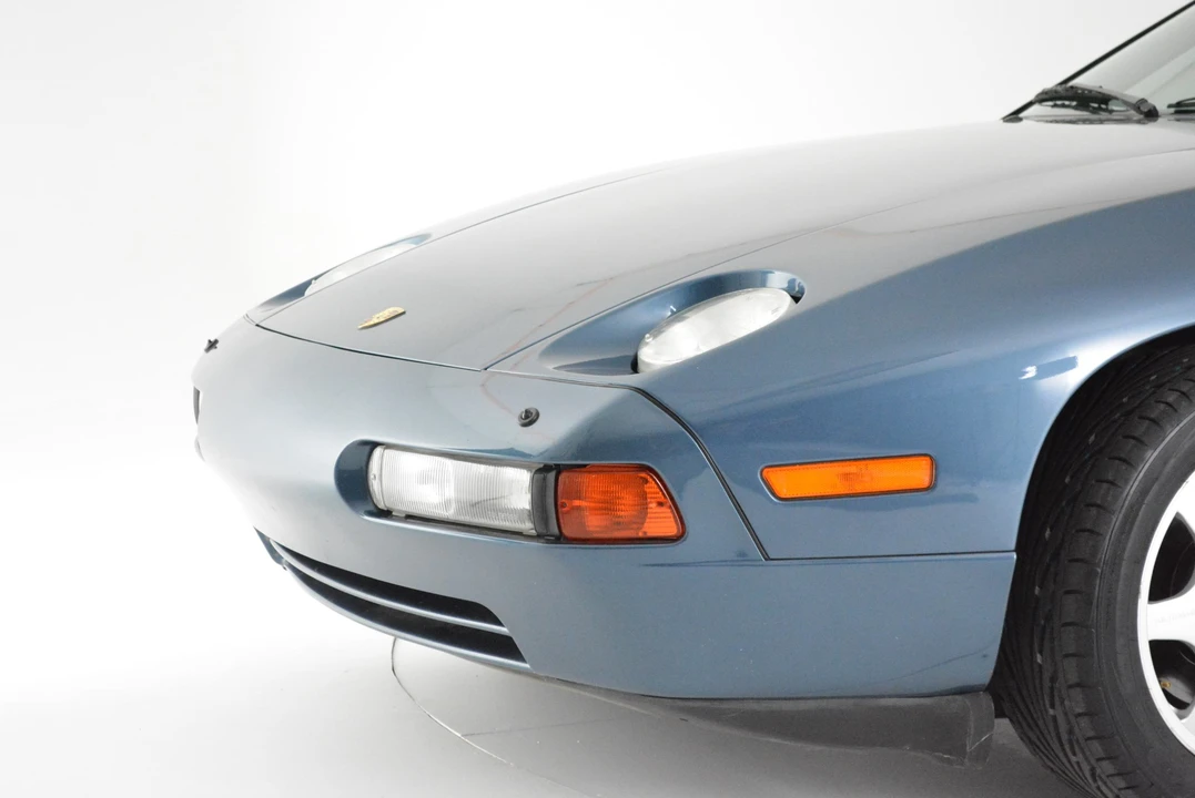 1989 Porsche 928 S4 - Image 14 of 31