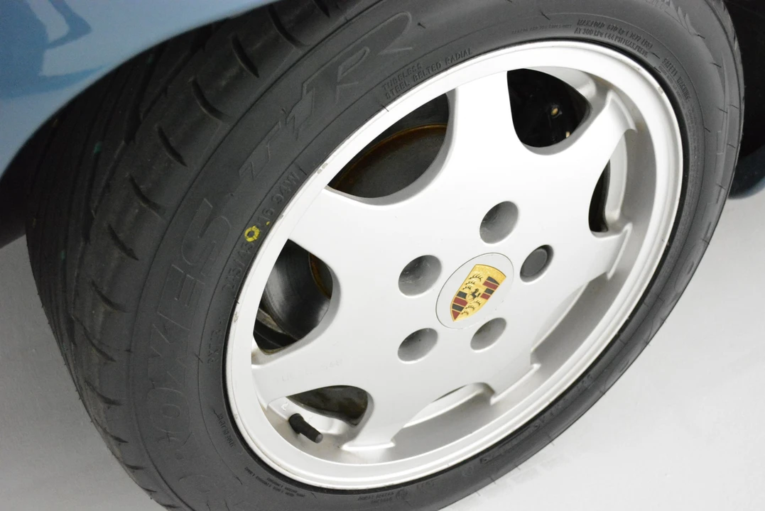 1989 Porsche 928 S4 - Image 28 of 31