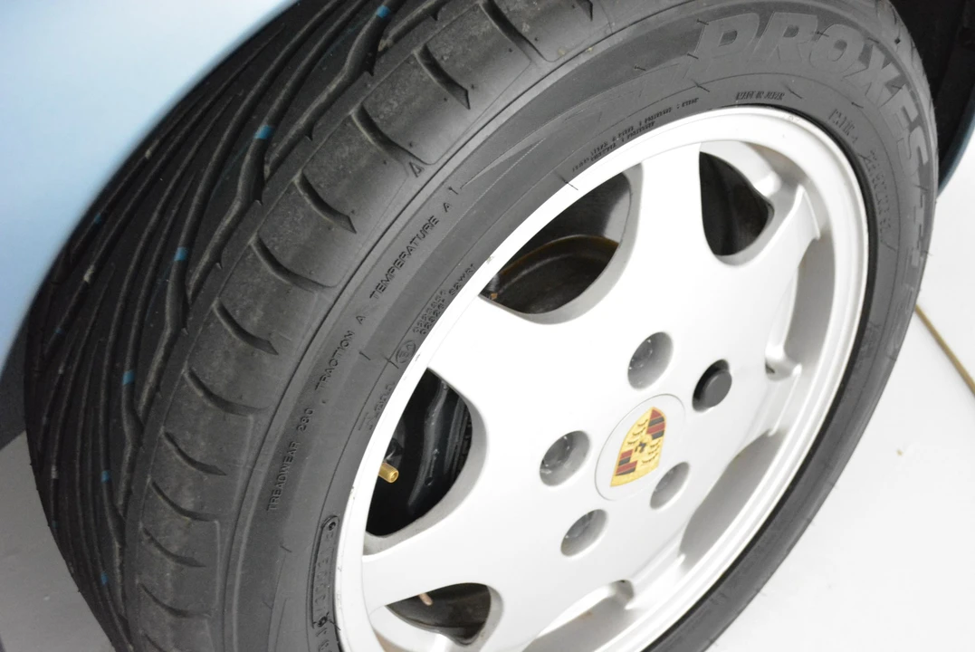 1989 Porsche 928 S4 - Image 29 of 31
