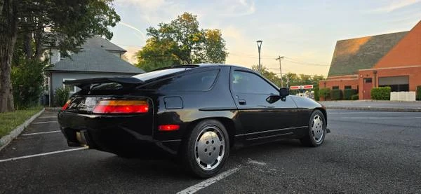 1989 Porsche 928 S4 - Image 5 of 21