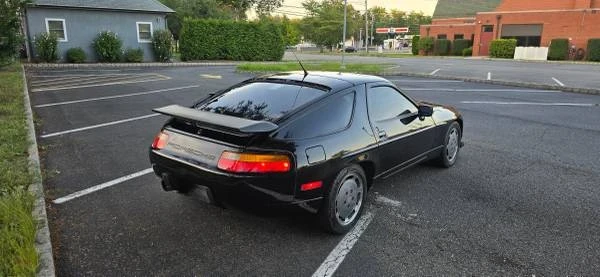 1989 Porsche 928 S4 - Image 6 of 21