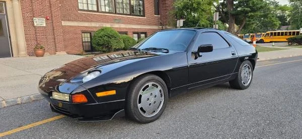 1989 Porsche 928 S4 - Image 8 of 21