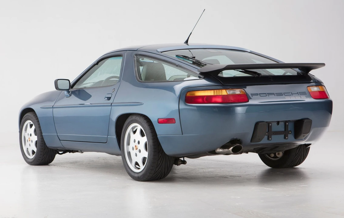 1989 Porsche 928 S4 - Image 2 of 24