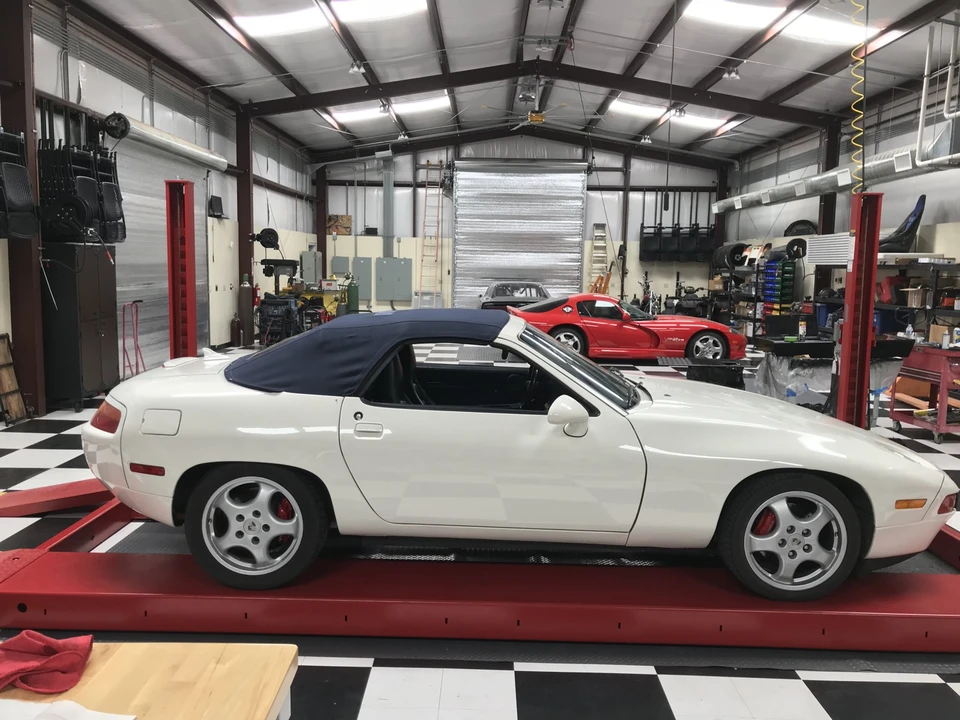 1989 Porsche 928 S4 - Image 18 of 31