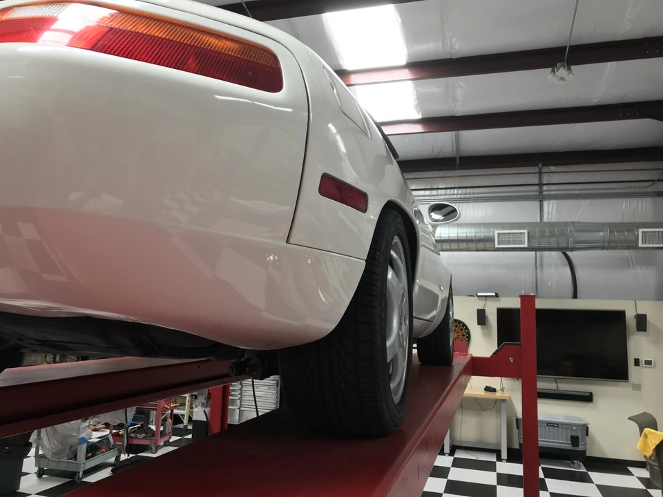 1989 Porsche 928 S4 - Image 22 of 31