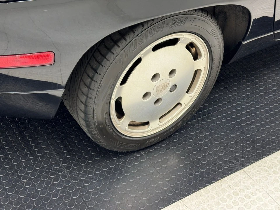 1989 Porsche 928 S4 - Image 19 of 21