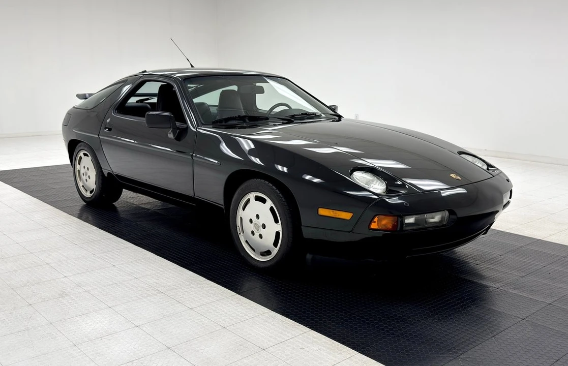 1989 Porsche 928 S4 - Image 7 of 21