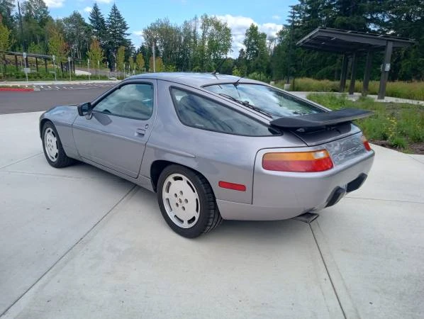 1989 Porsche 928 S4 - Image 17 of 21