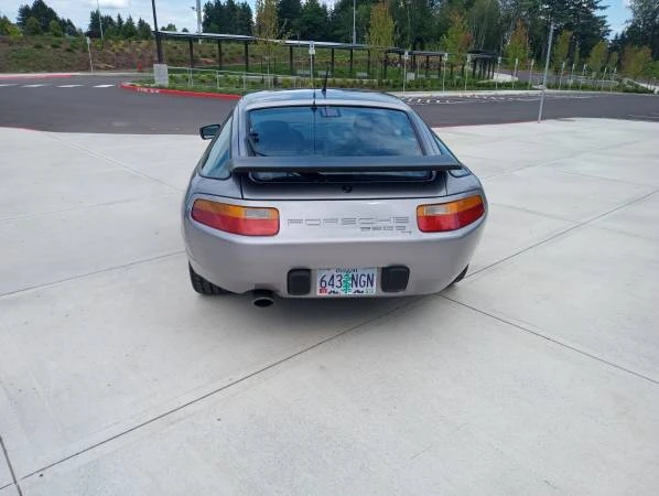 1989 Porsche 928 S4 - Image 7 of 21