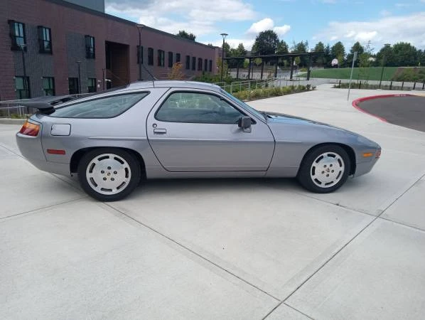 1989 Porsche 928 S4 - Image 6 of 21