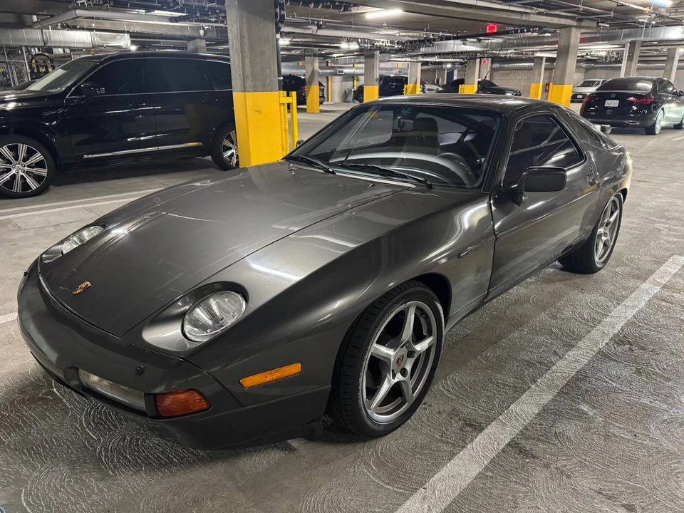 1989 Porsche 928 S4 - Image 9 of 10