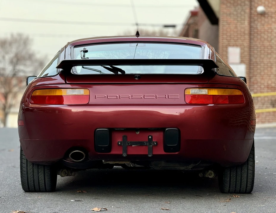 1989 Porsche 928 S4 - Image 13 of 31