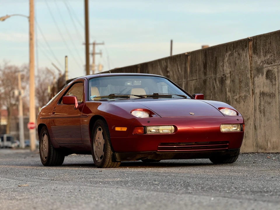 1989 Porsche 928 S4 - Image 7 of 31