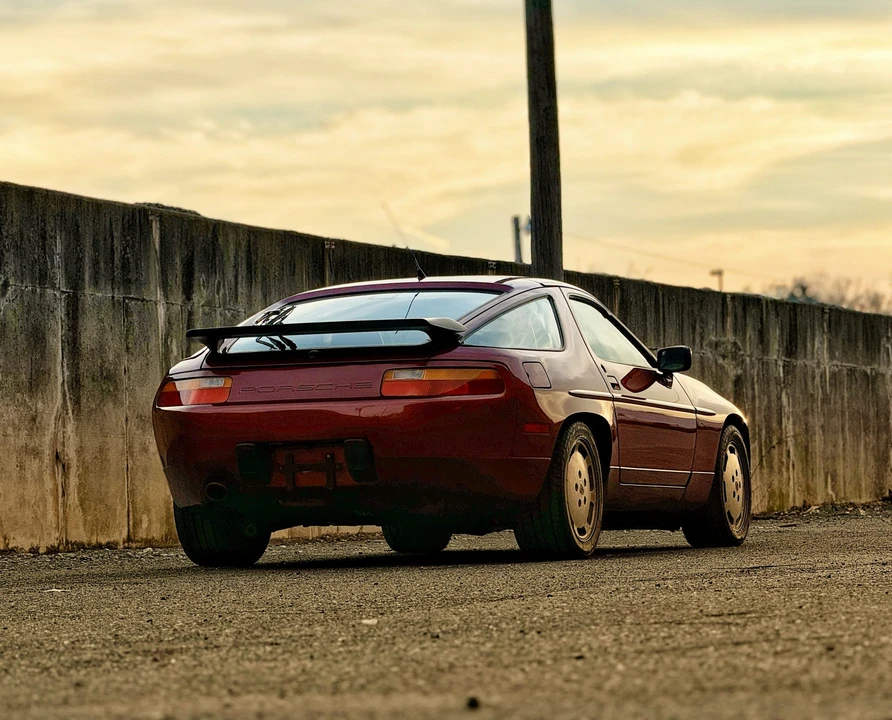 1989 Porsche 928 S4 - Image 12 of 31