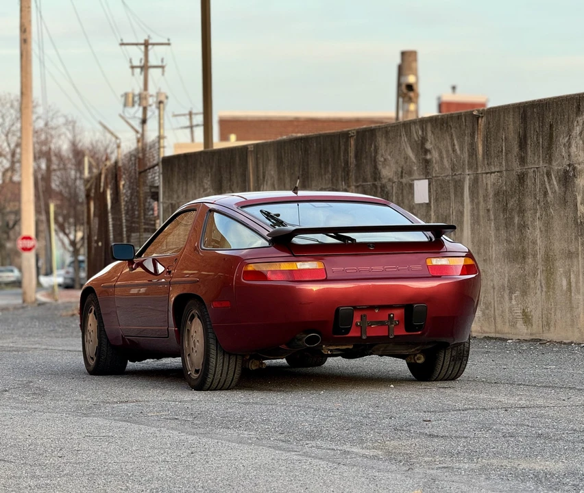 1989 Porsche 928 S4 - Image 14 of 31