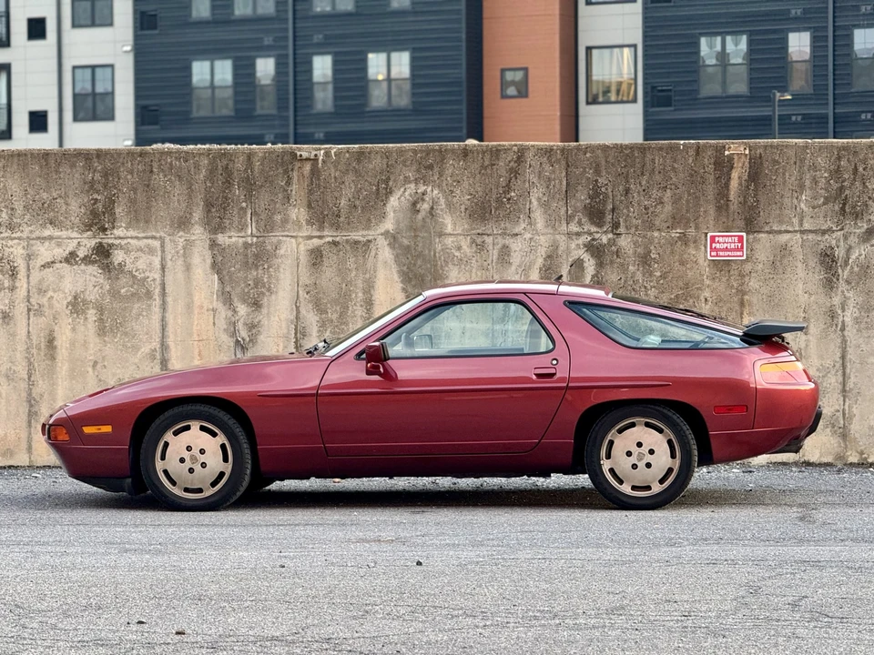 1989 Porsche 928 S4 - Image 17 of 31