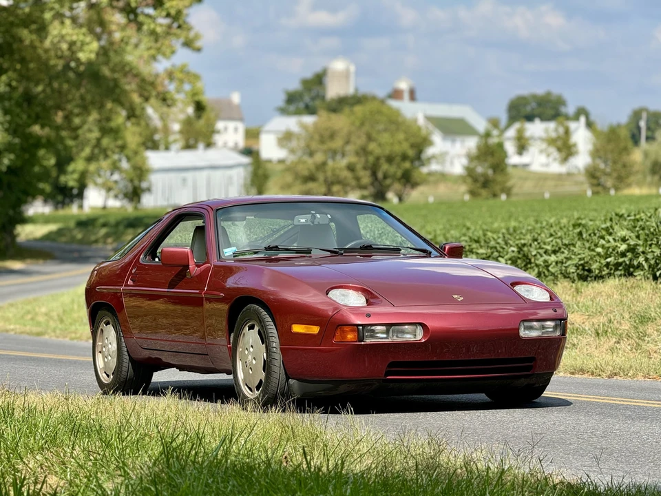 1989 Porsche 928 S4 - Image 28 of 31