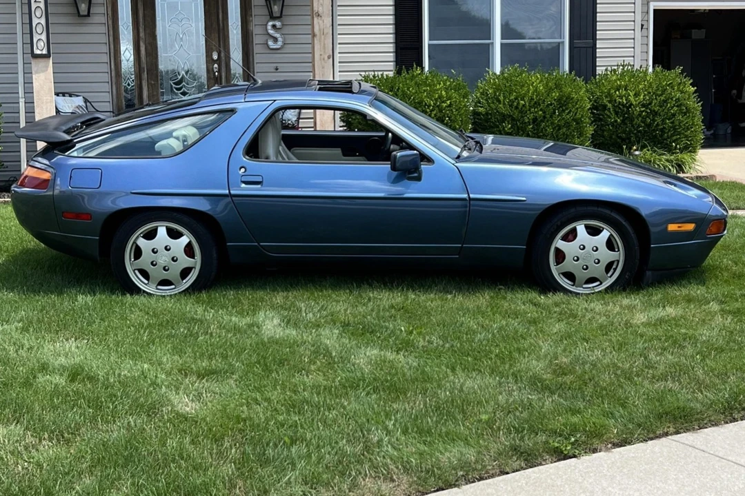 1989 Porsche 928 S4 - Image 10 of 31