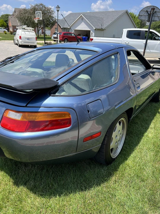 1989 Porsche 928 S4 - Image 8 of 31