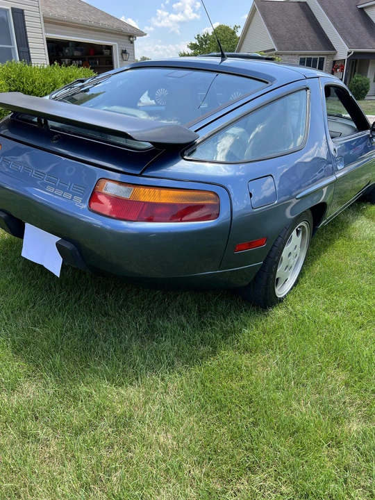 1989 Porsche 928 S4 - Image 9 of 31