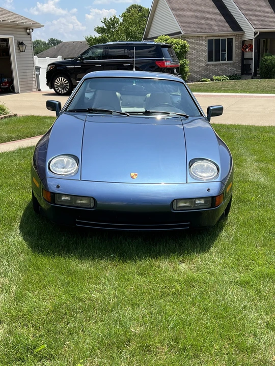 1989 Porsche 928 S4 - Image 2 of 31