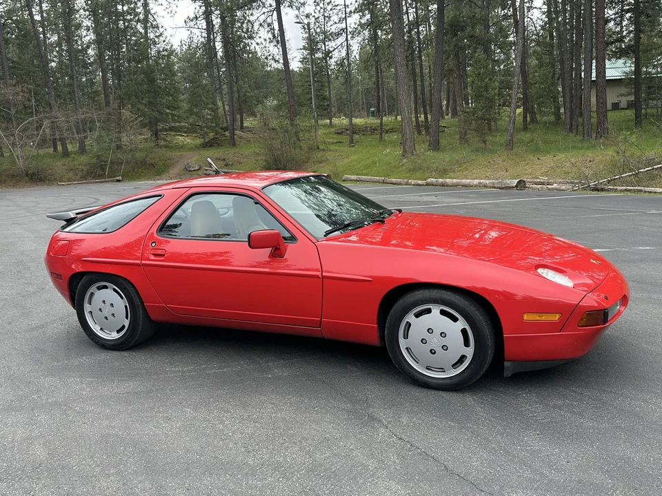 1989 Porsche 928 S4 - Image 28 of 31