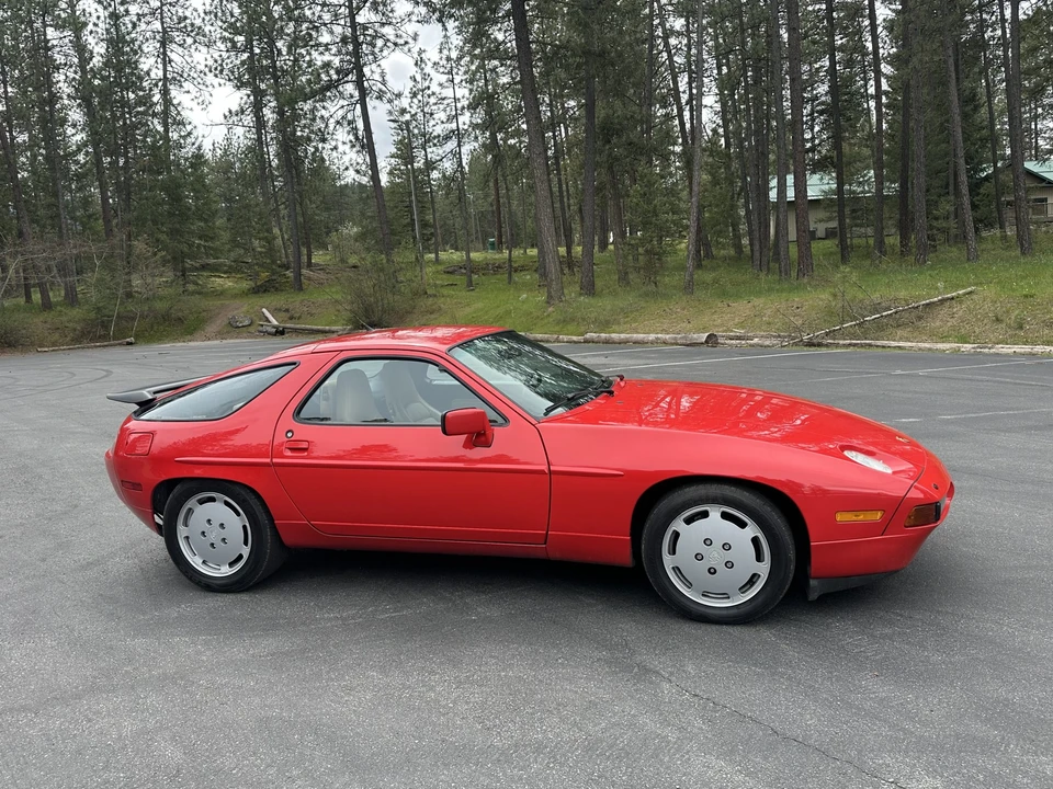1989 Porsche 928 S4 - Image 27 of 31