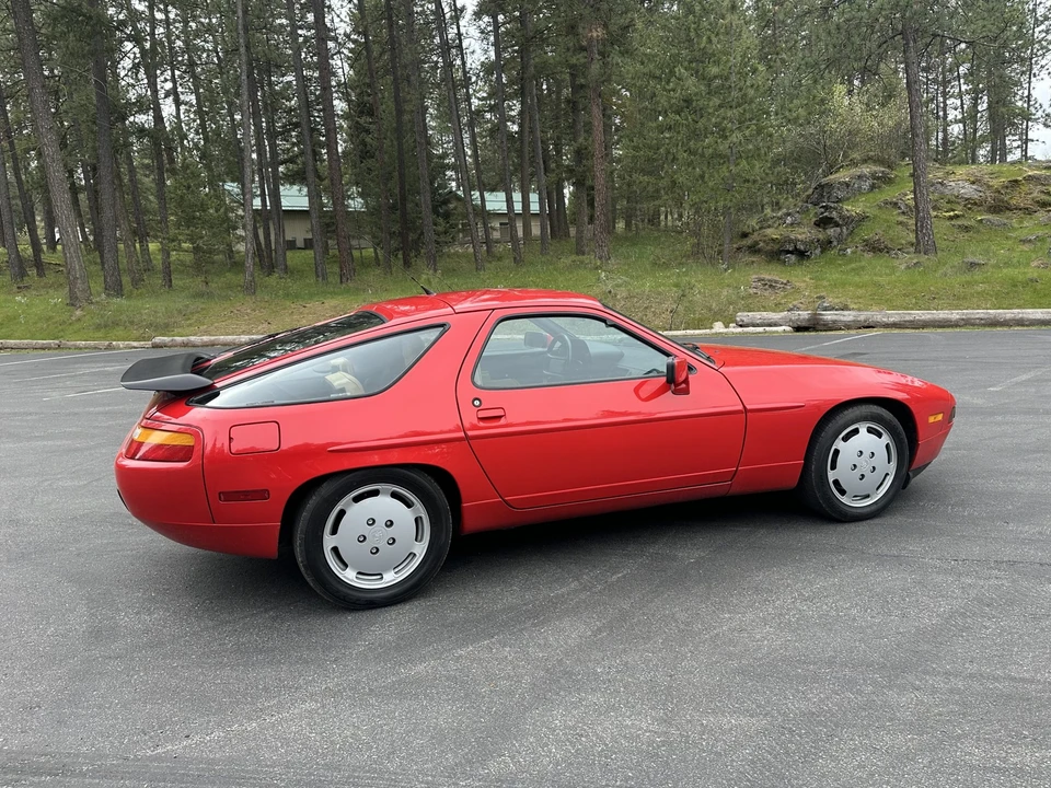 1989 Porsche 928 S4 - Image 26 of 31