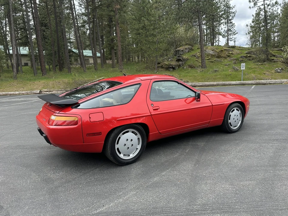 1989 Porsche 928 S4 - Image 25 of 31