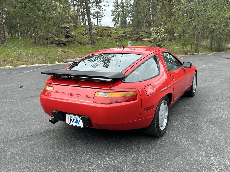 1989 Porsche 928 S4 - Image 22 of 31