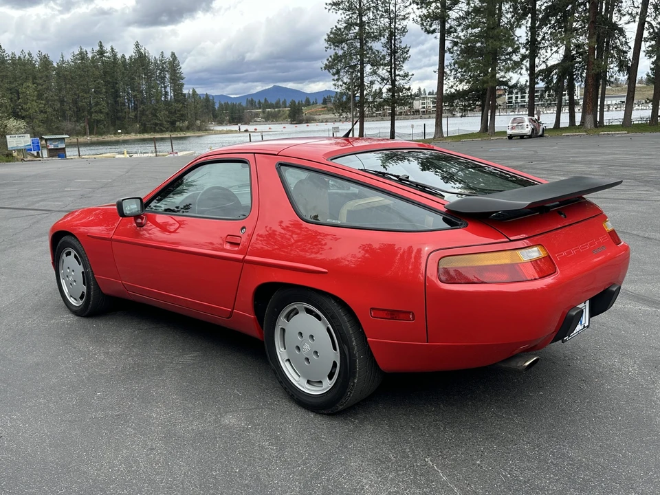 1989 Porsche 928 S4 - Image 16 of 31