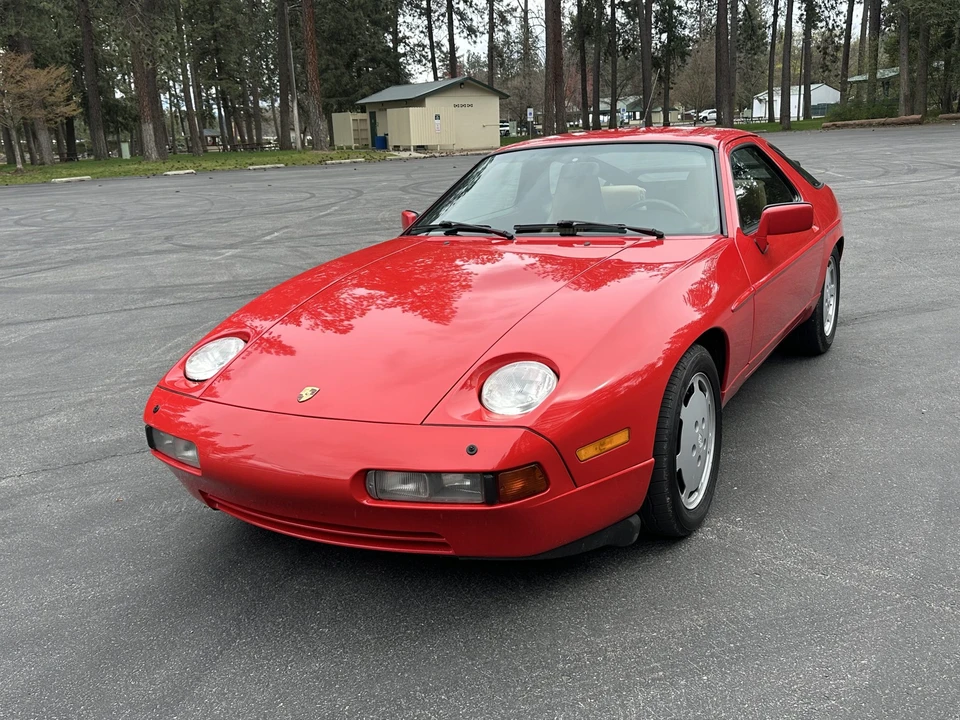 1989 Porsche 928 S4 - Image 2 of 31