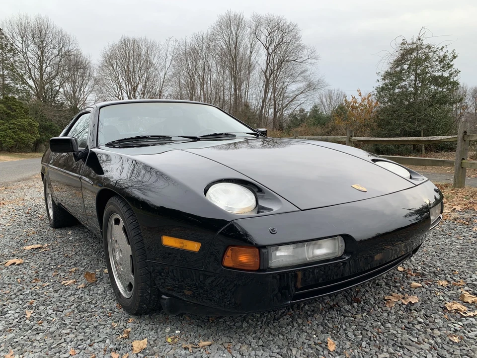1989 Porsche 928 S4 - Image 2 of 31