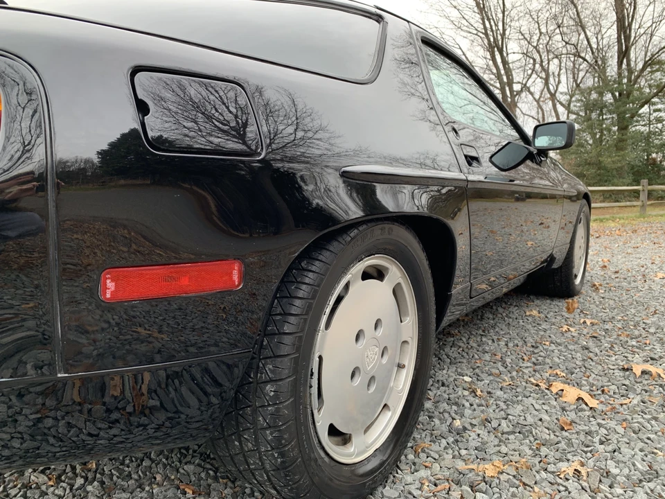 1989 Porsche 928 S4 - Image 25 of 31