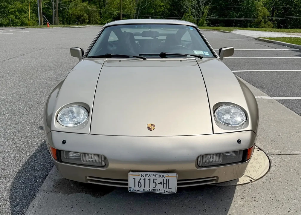 1989 Porsche 928 S4 - Image 2 of 6