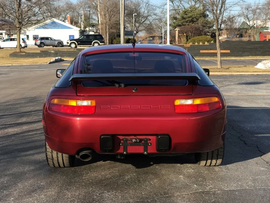 1989 Porsche 928 S4 - Image 8 of 12