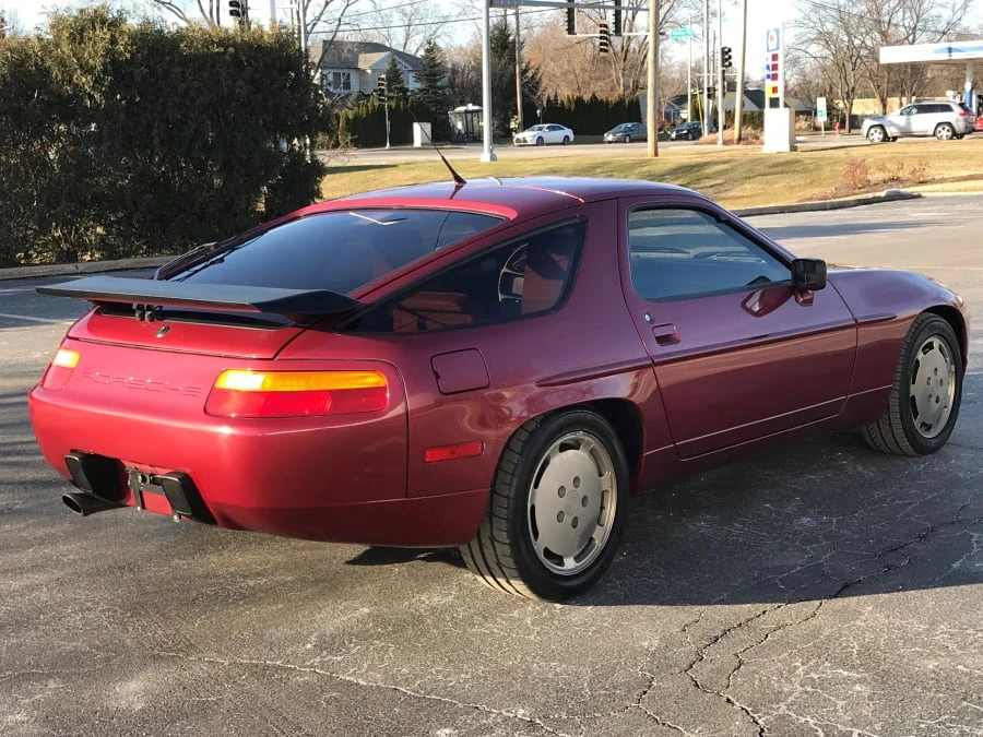 1989 Porsche 928 S4 - Image 10 of 12