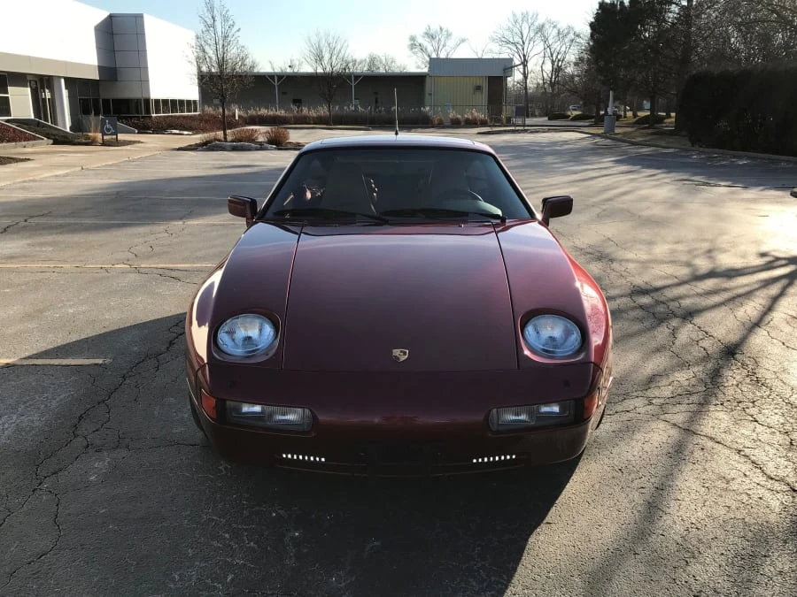 1989 Porsche 928 S4 - Image 9 of 12