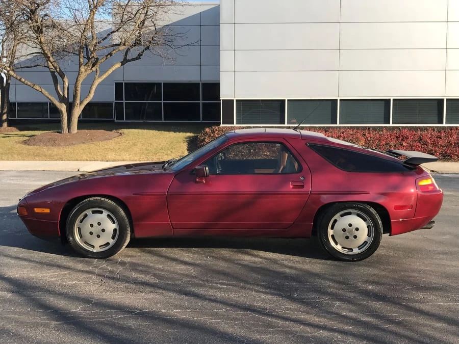 1989 Porsche 928 S4 - Image 2 of 12