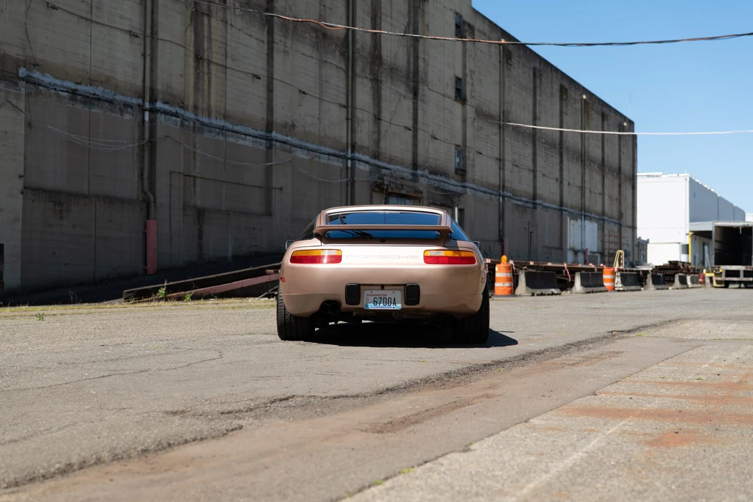 1989 Porsche 928 S4 - Image 26 of 31