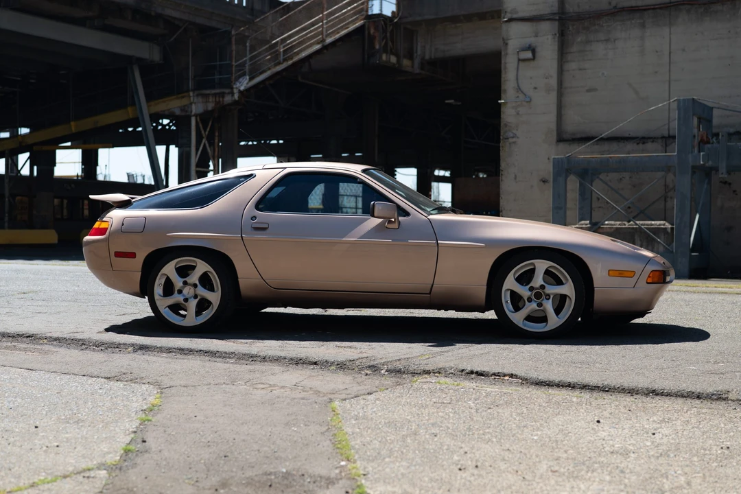 1989 Porsche 928 S4 - Image 19 of 31