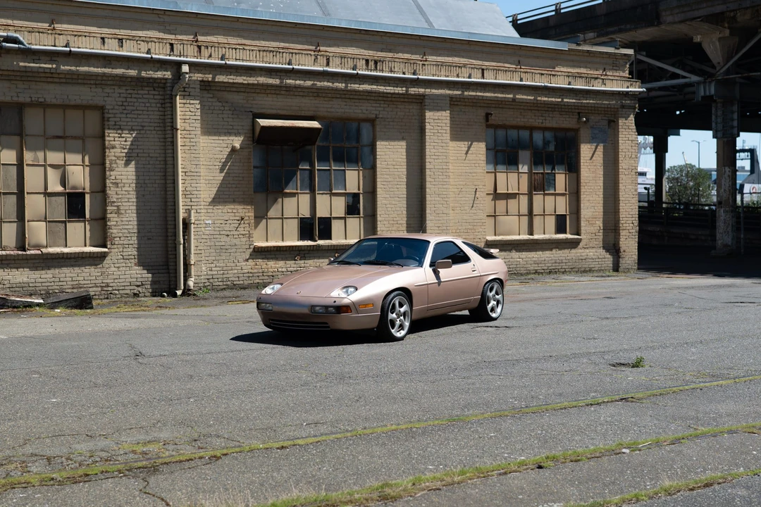 1989 Porsche 928 S4 - Image 7 of 31