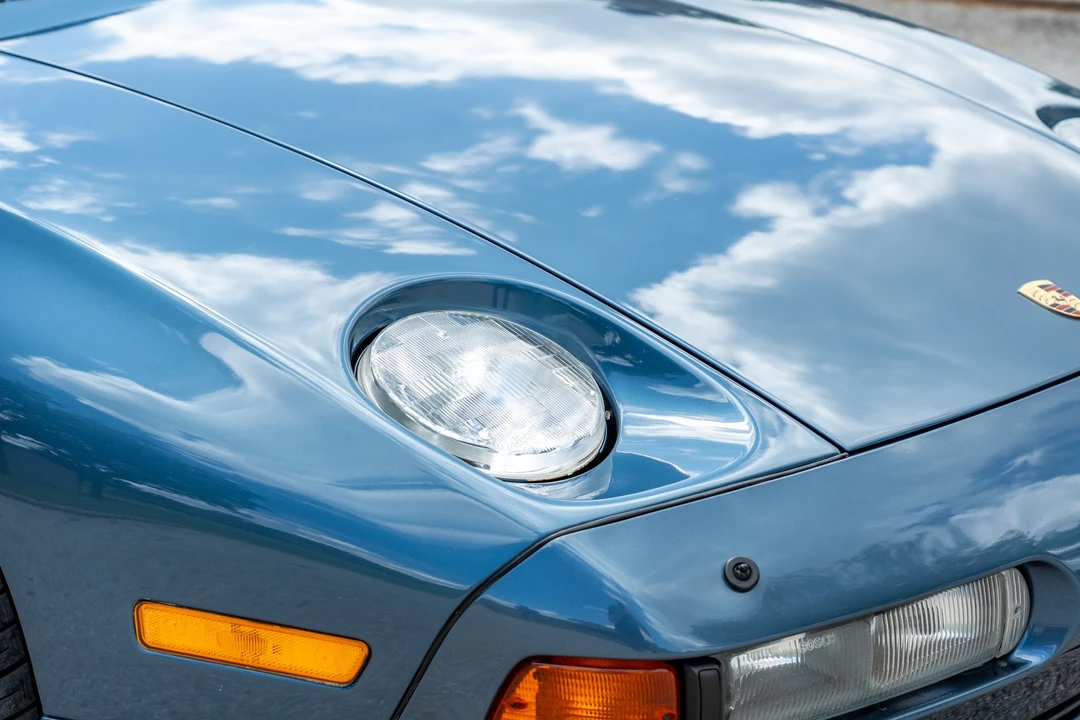 1989 Porsche 928 S4 - Image 9 of 31